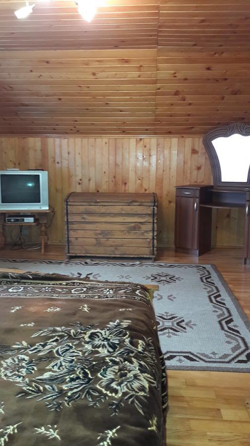 U Romana Yaremche Dış mekan fotoğraf