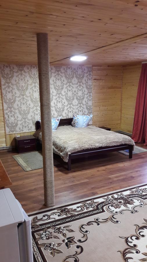 U Romana Yaremche Dış mekan fotoğraf